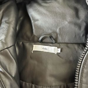 Women’s leather jacket